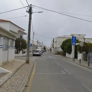 Moradia V2 Nova E Próximo Da Casa de Férias